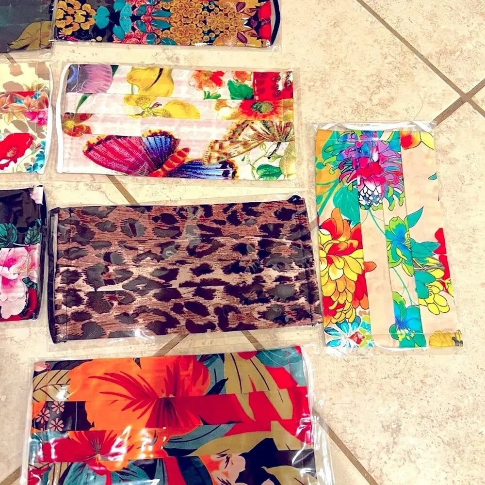 ❄️❄️CLEARANCE ❄️❄️ BRAND NEW MASKS still in bag